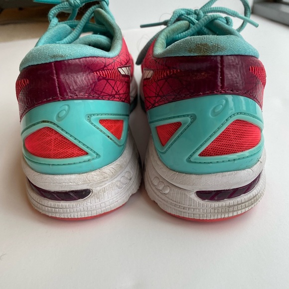 ASICS Running Shoes - Picture 3 of 6